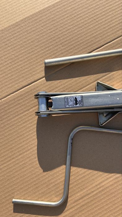 Домкрат Toyota Urban Cruiser,2009-2014,Toyota yaris,оригінал