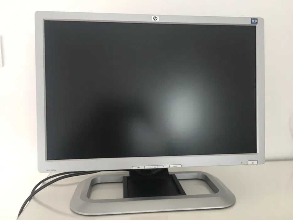 Monitor HP L2045w Rio Tinto • OLX Portugal