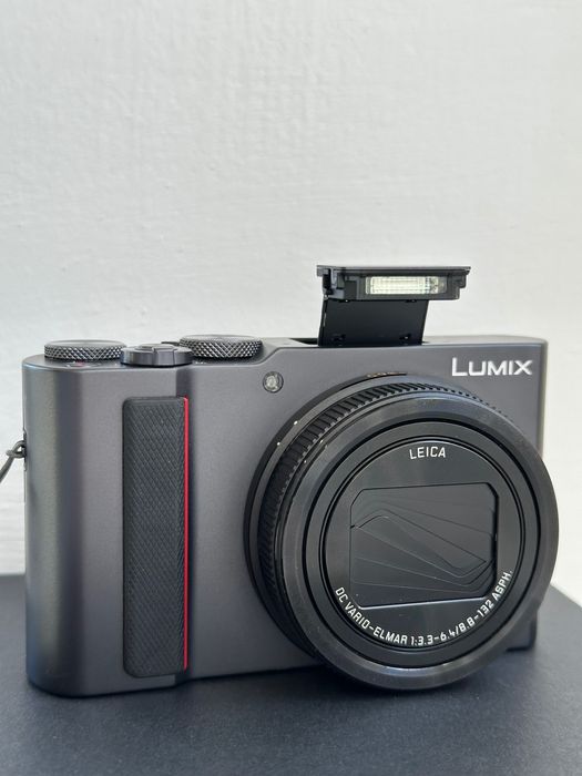 Aparat kompaktowy Panasonic Lumix DC-TZ202 4K
