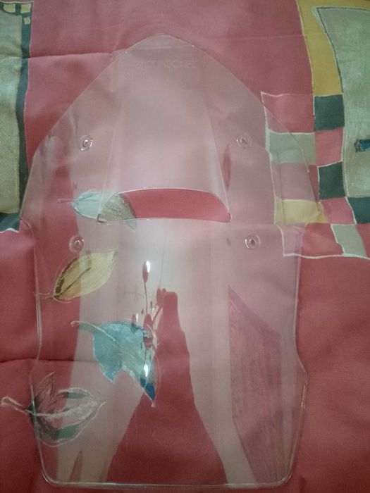 Pegas para pendura e Vidro originais e NUNCA USADAS NC750X de 2020