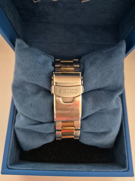 Seiko 5 Sports SPRK01K1 automático
55th anniversary COI