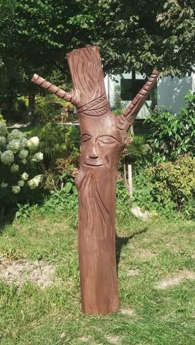 Rzeźby ogrodowe z drewna duże z galerii Dusza Drzewa