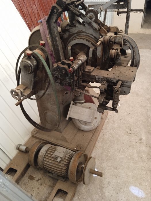 Obrigado tupijadeira de lixar rolhas nos topos de cortiça