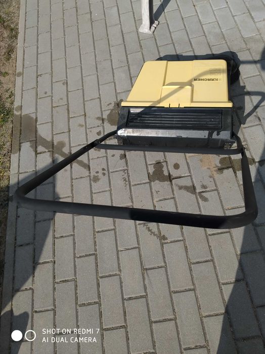 Zamiatarka KARCHER KM550