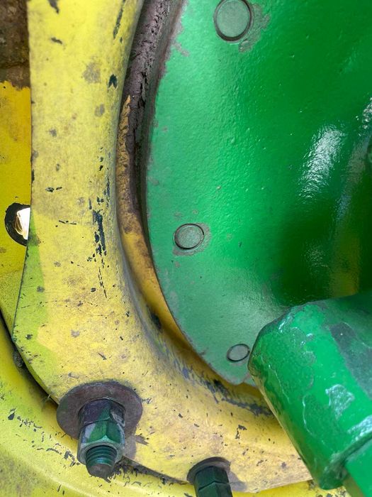 Трактор John Deere 8200 220 Кс