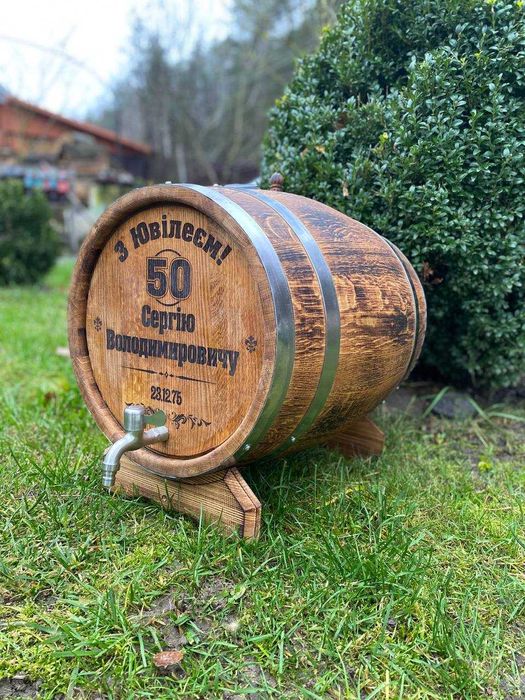 Дубові та ясенові бочки | Власне виробництво