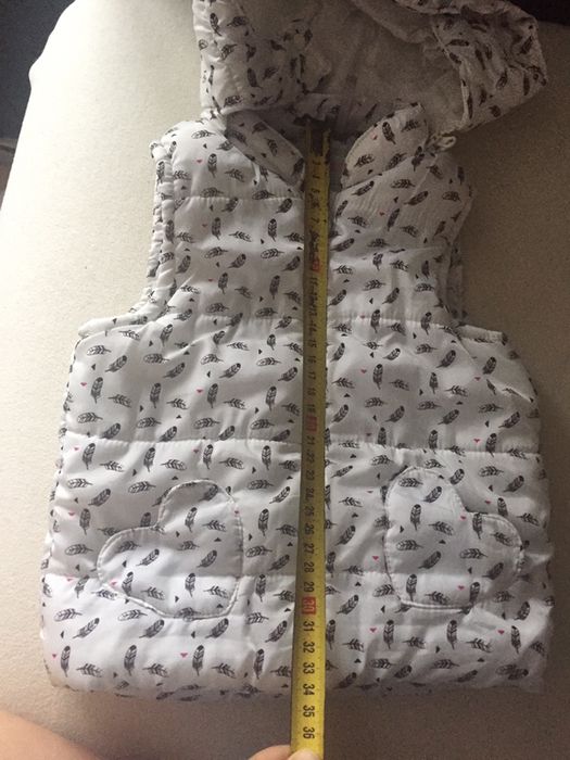 Продам б/у фирменную жилетку Orchestra для девочки