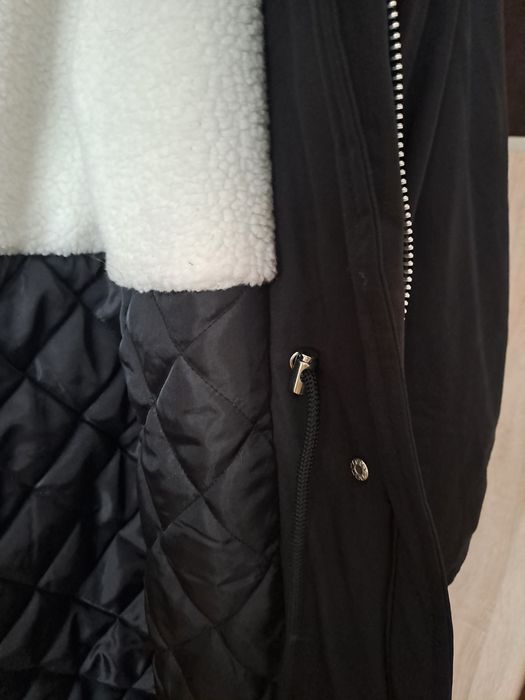 Зимова куртка жіноча