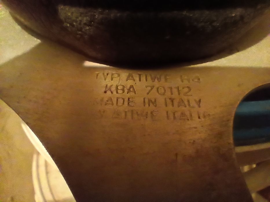 Кермо Nardi.  Італія.