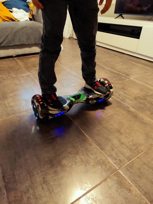 Hoverboard 36V 4000mAh – Edição Especial com LEDs e Bluetooth (Como No
