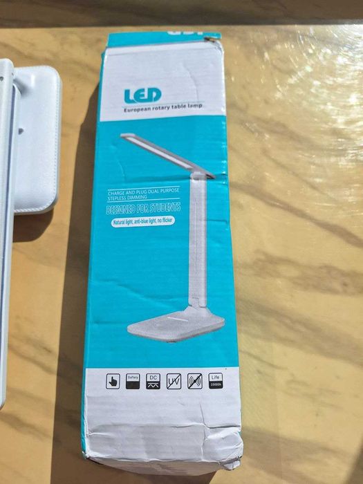 Світлодіодна настільна USB лампа з регульованою яскравістю LED