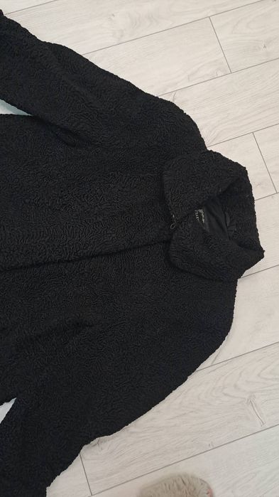 Шуба з дрібного каракулю