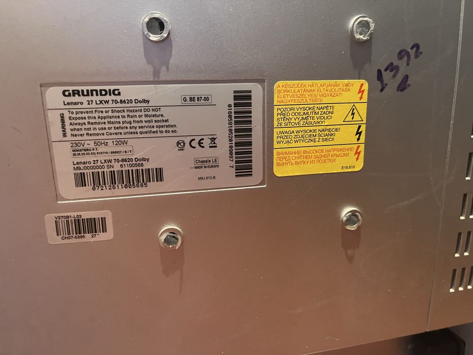 Televisão Grundig Lenaro (Cinza Prateada) – Excelente Estado + Cabo HDMI