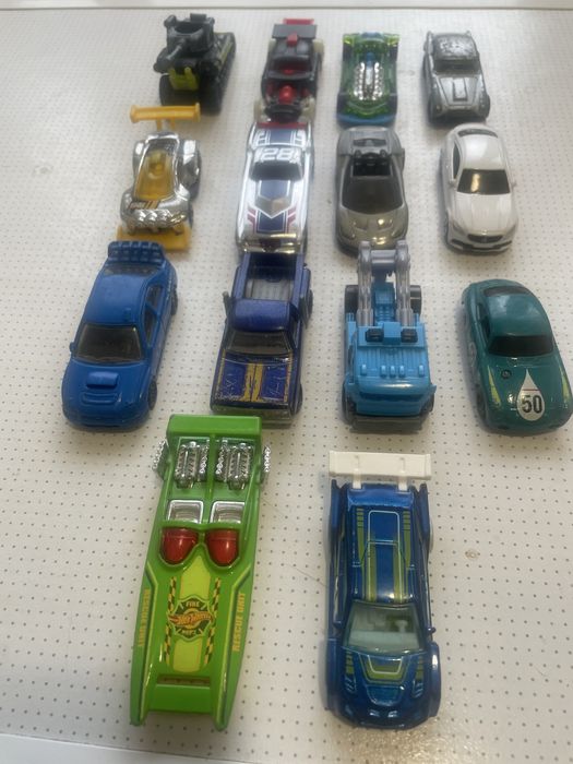 Дитячі автомобілі, Hot Wheels.