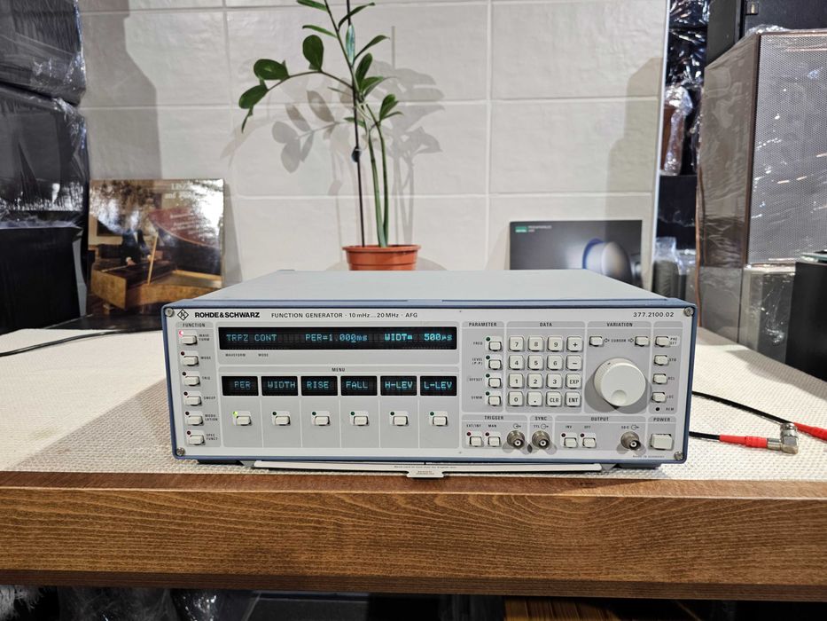 ТОП Rohde & Schwarz AFG 377-2100-02
