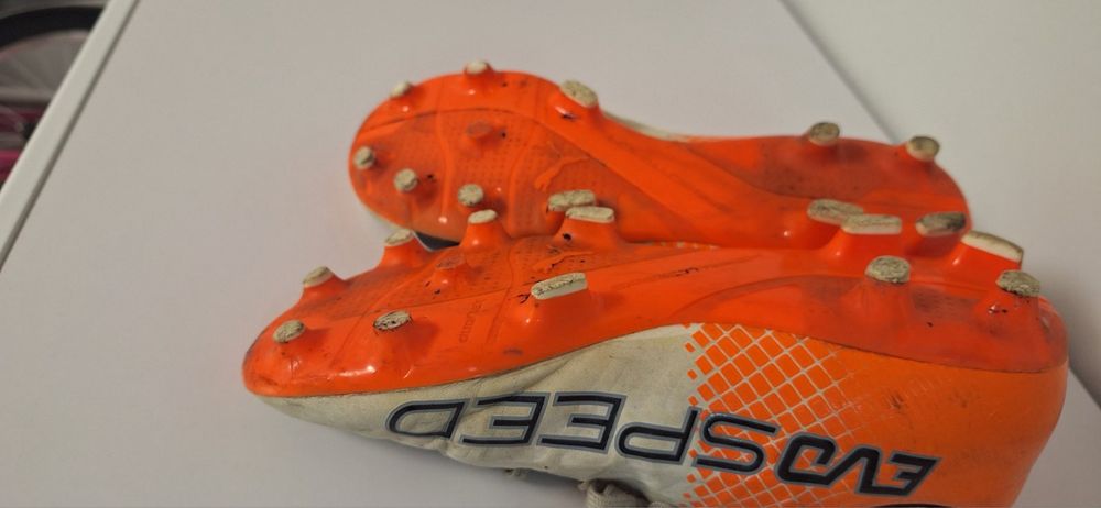 Взуття для футболу