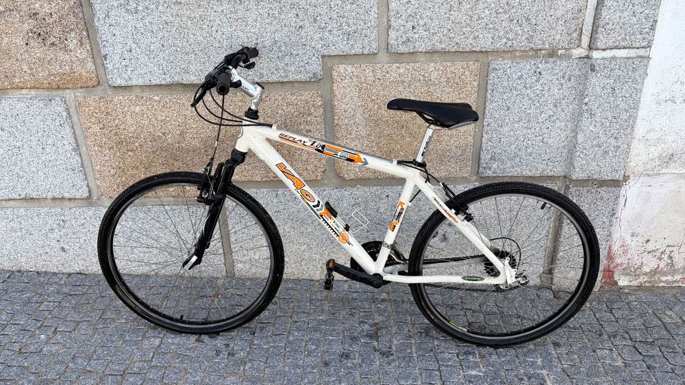Bicicleta branca