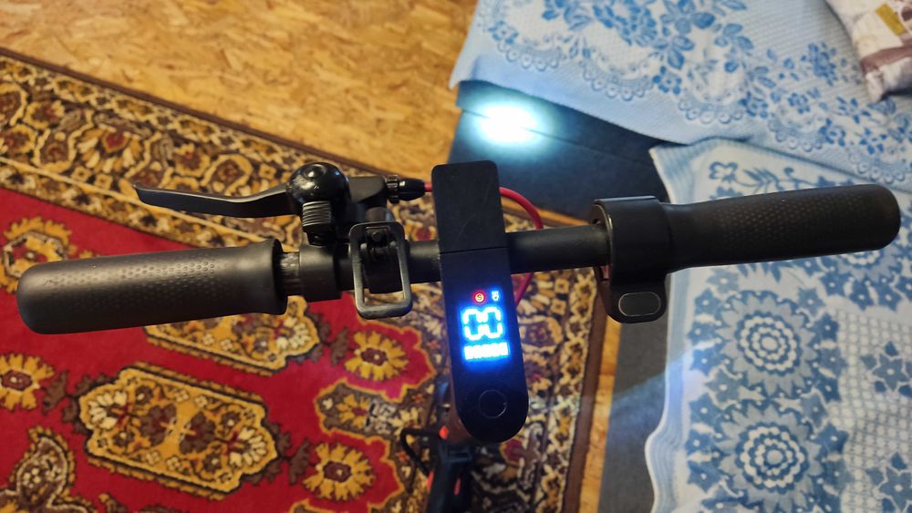 Электро самокат Crosser E9  Pro max air 10