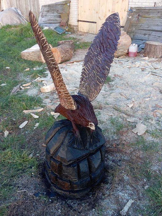 Rzeźba drewniana ogrodowa orzeł