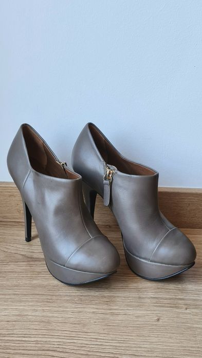 Botins salto alto e plataforma ZARA