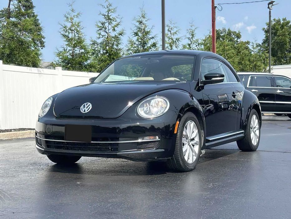 Volkswagen Beetle      2015