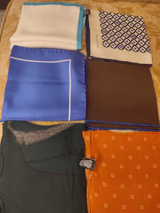 Lenços de bolso da Oficina Mustra