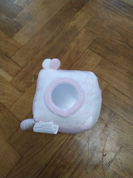 Grzechotka-kostka dla dziewczynki 10 cm x 10 cm