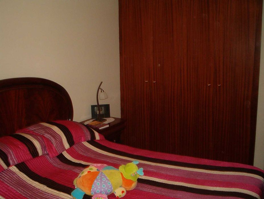 Condomínio Terraços da Arrábida -Apartamento 2 assoalhadas com Garagem - Permite apoio á renda - Porta 65