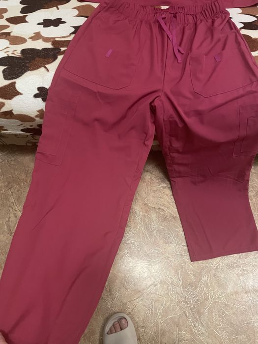 Продам медичний костюм