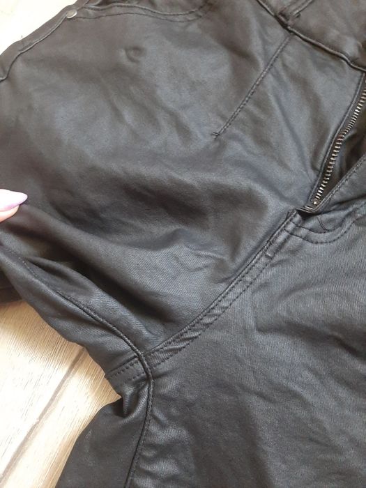 Spodnie ekoskora m/l