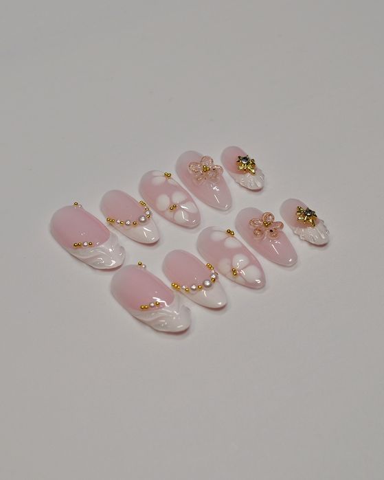 Press on nails tipsy