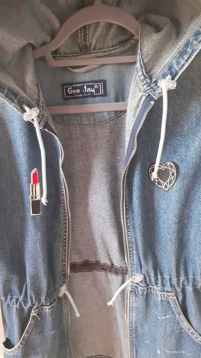 Kurtka przejsciowa ala jeans rozm.S naszywki