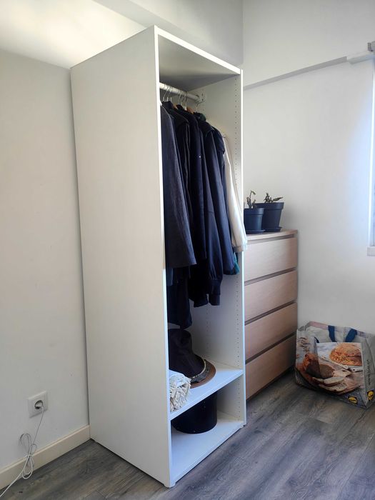 Roupeiro individual sem porta IKEA