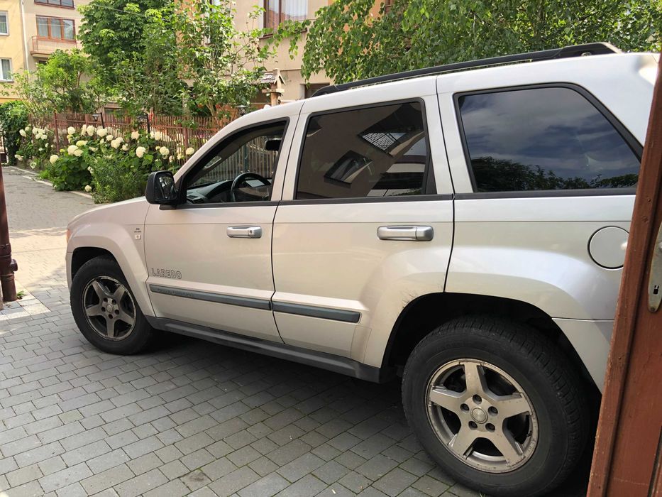 Jeep Grand Cherokee 3,0 CRD Automatik Laredo.