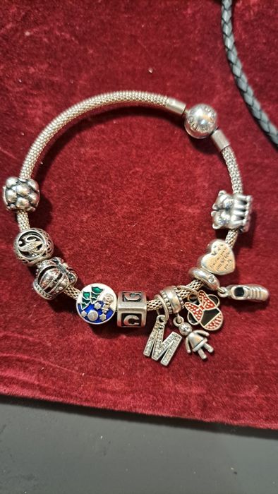 Pandora pratas original.