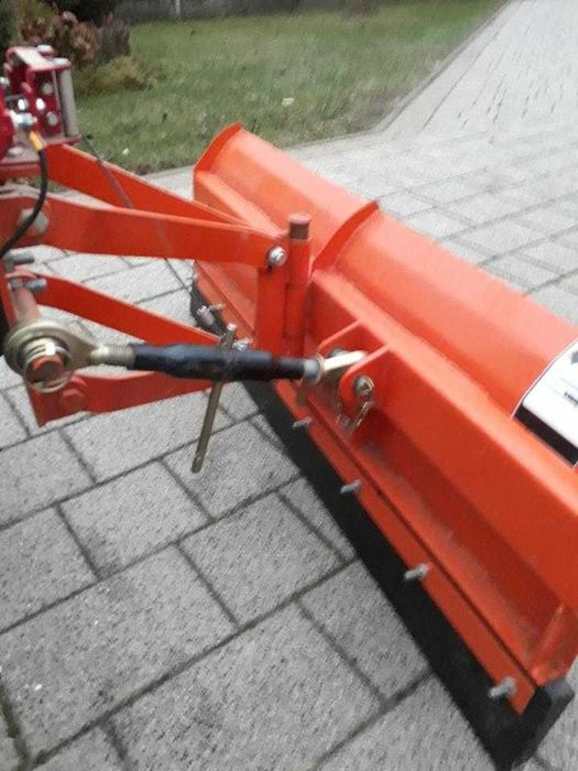 Sprzedam pług do śniegu do traktora ogrodniczego lub quda