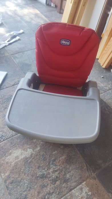 Vendo cadeira Chicco, de bebé, usada, em muito bom estado