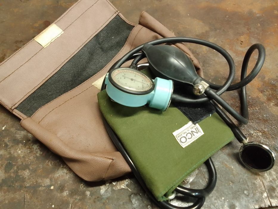 Ciśnieniomierz lekarski INCO PRL