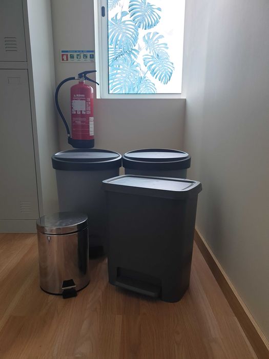 4 Caixotes diferentes como novos