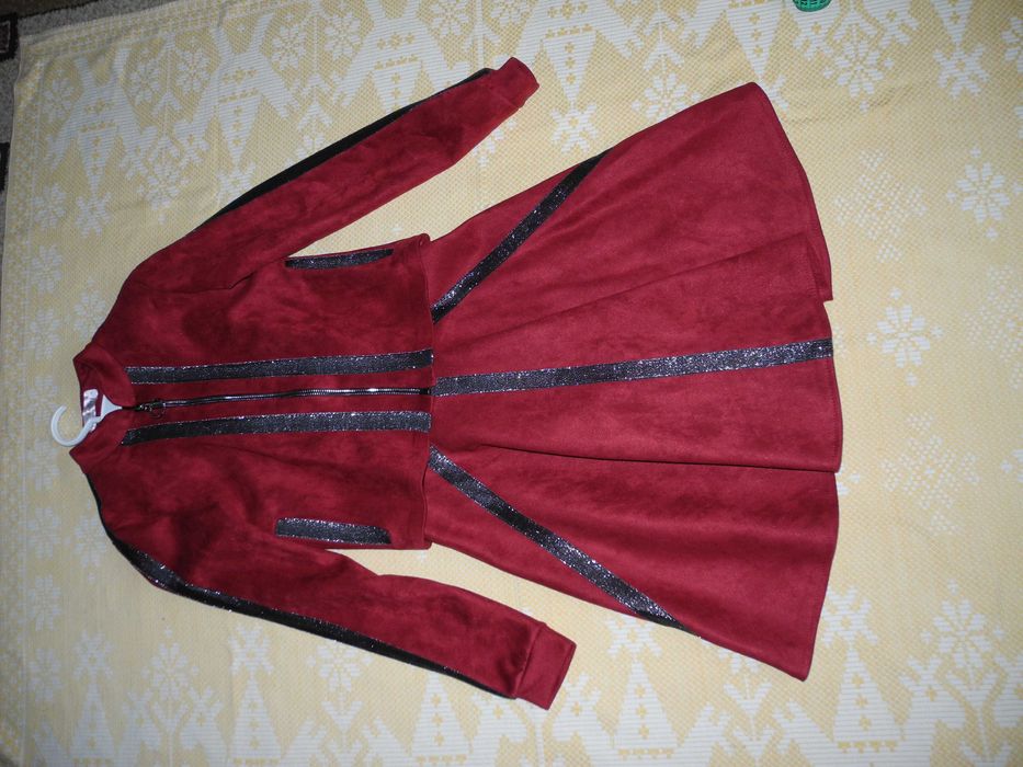 костюм, комплект, плаття в ідеалі