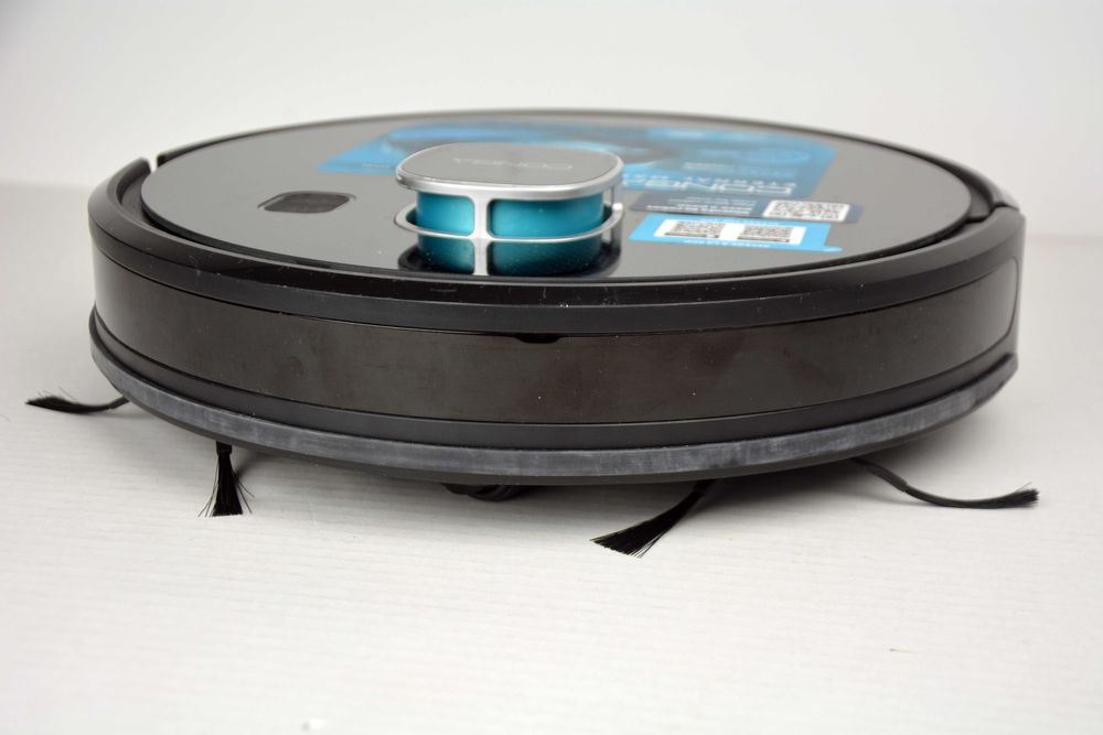 Robot sprzątający Cecotec 5842 czarny odkurzacz