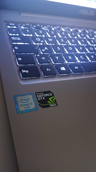 Asus ZenBook ux510u ssd NVidia i7