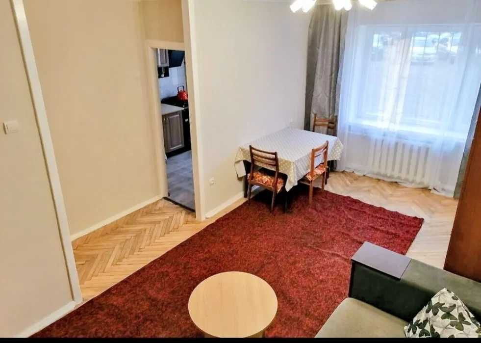 Продаж 2к квартири метро Дорогожичі у пішому доступі вул. Ольжича