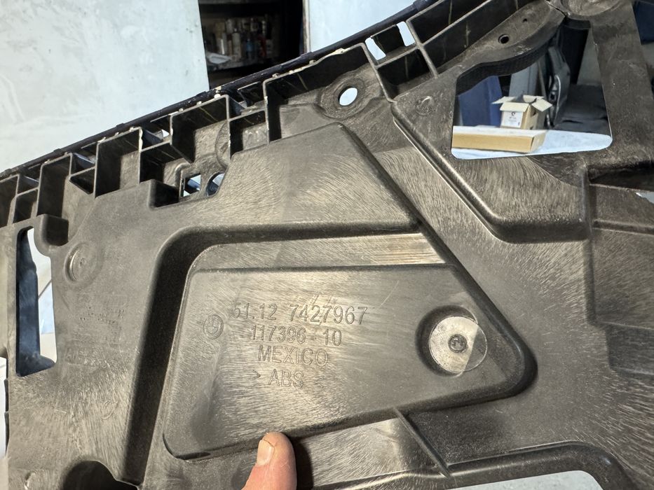 Кронштей зад бамперу лівий bmw g20  51.12 7427967