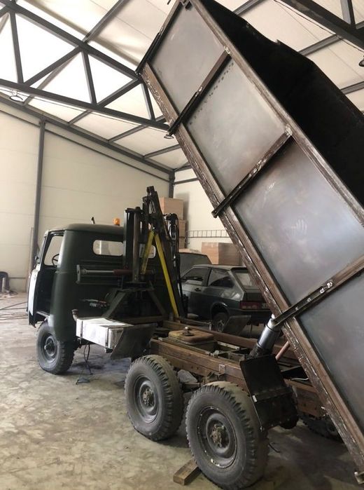 УАЗ бортовий , самоскид