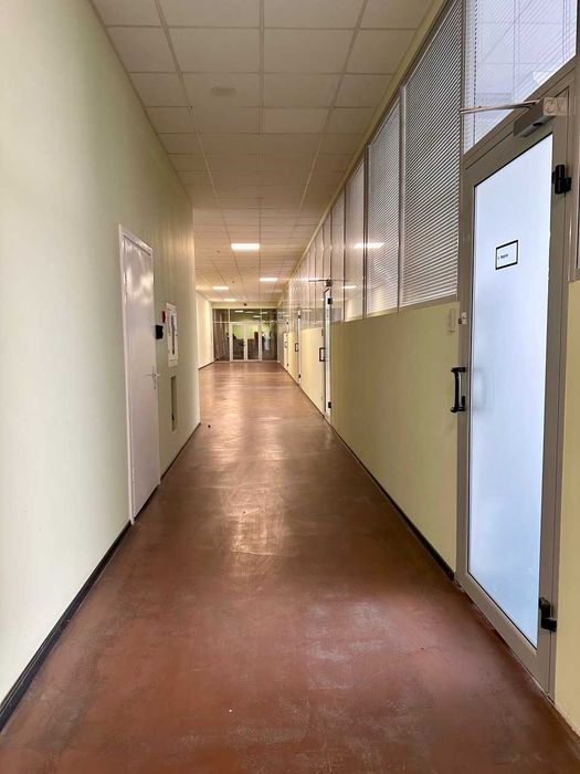 Офіс в бізнес центрі, 55 м.кв. Вокзальна. Власник