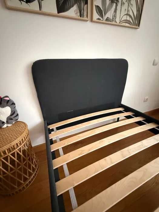 Vendo estrutura de cama IKEA SLATTUM, 90 x 200 cm