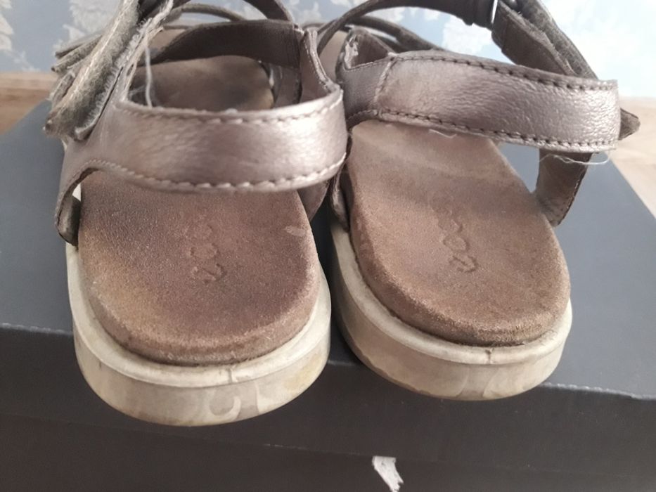 Сандалі босоніжки Ecco Flora  33р