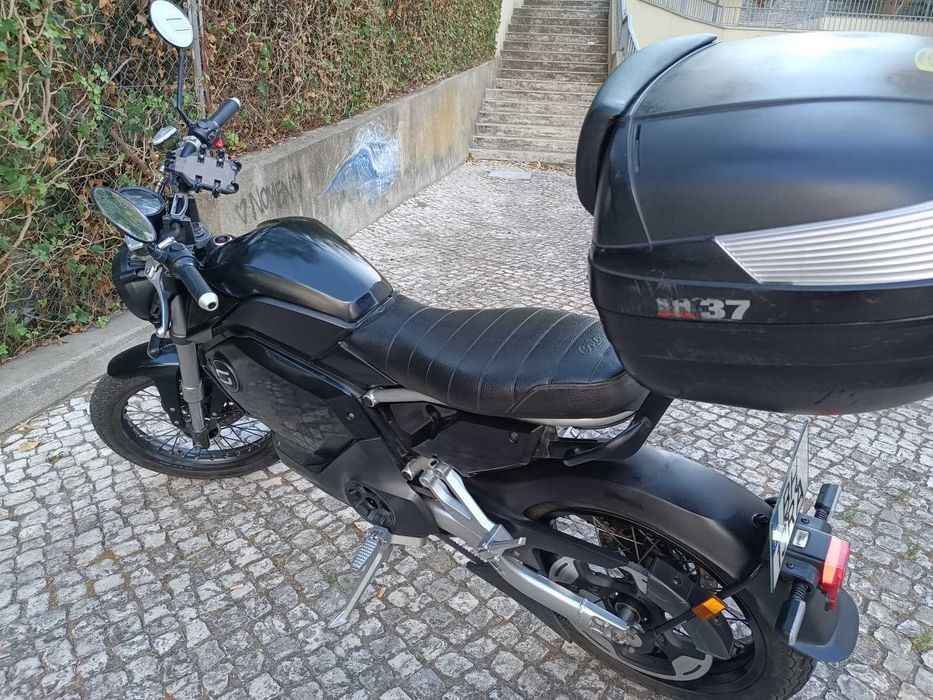 Super Soco TC Max 2024 | Único dono | 18.850 km | Baú + Extras