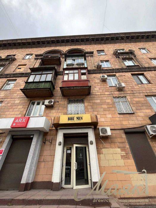 Продам приміщення 70 кв.м,пр.Соборниий,пл.Запорізька